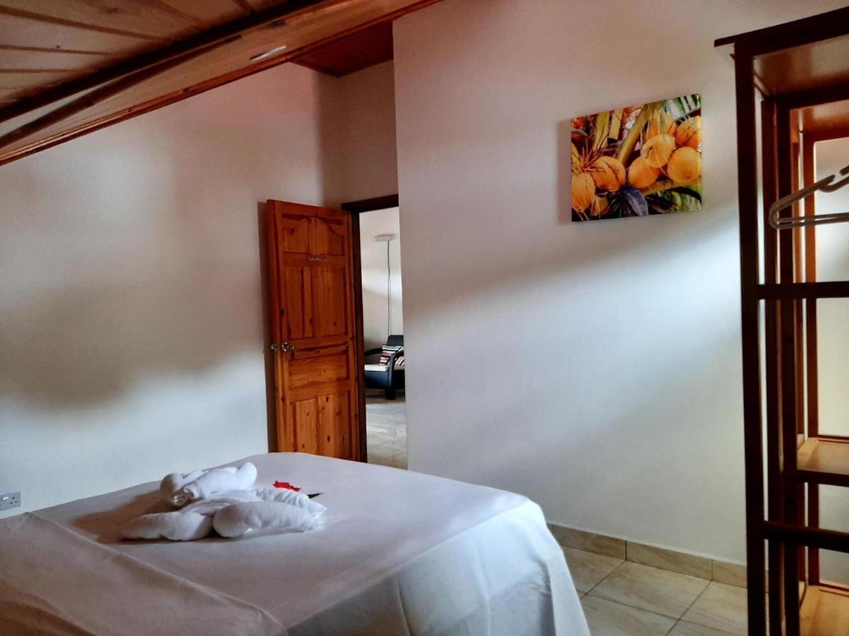 La Source Self Catering La Digue Exterior foto